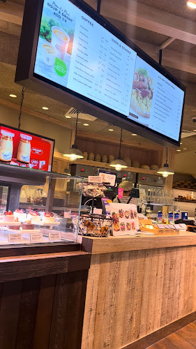 Paris Baguette PLQ Mall - Singapore