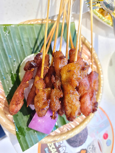 3 Gateway Dr, #02-08 Westgate, Singapore 608532