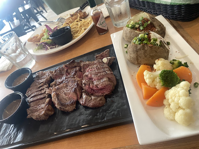 Opinii despre Eatzi Gourmet Steakhouse & Bistro în Singapore - Hospitality and gastronomy