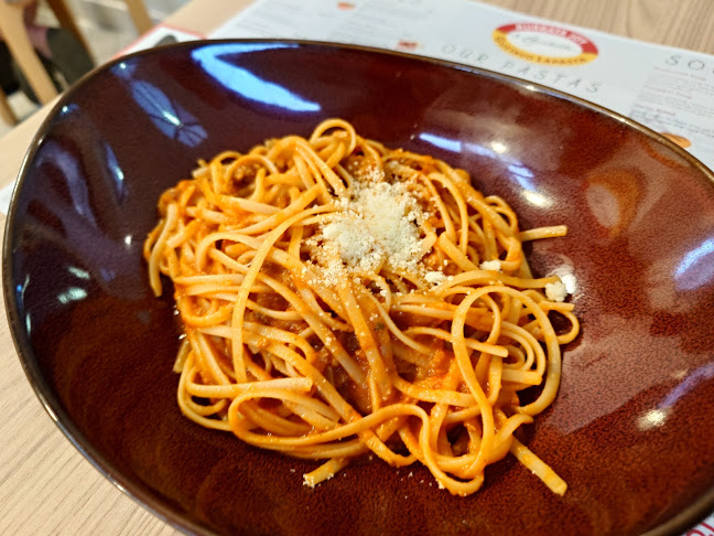 Opinii despre Burrata Joy & Gustavo Lapasta Katong V în Singapore - Hospitality and gastronomy