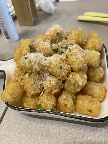 18 Yishun Ave 9, #01-04 Junction Nine, Singapore 768897