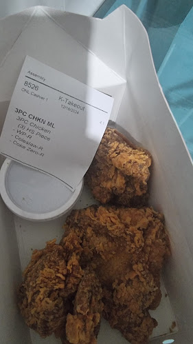 Opinii despre KFC Yew Tee Point în Singapore - Hospitality and gastronomy