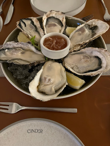 Comentarii opinii despre Cinder Steakhouse at Wheeler's Estate