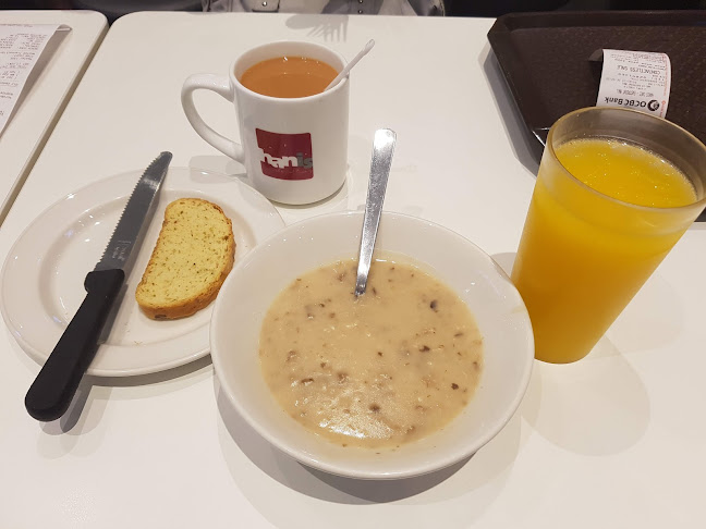 Hanis Café & Bakery - Hospitality and gastronomy