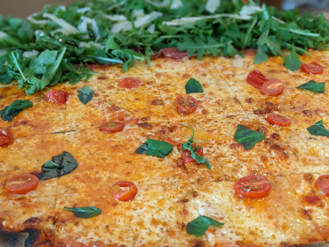 Comentarii opinii despre Peperoni Pizzeria @ Upper Thomson