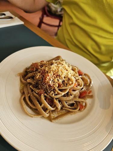 Opinii despre Forma în Singapore - Hospitality and gastronomy