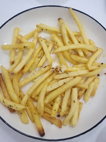 Comentarii opinii despre Cafe Monochrome (Chinatown)