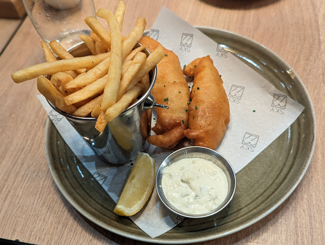 Sky22 @ Courtyard by Marriott