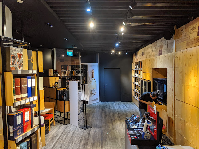 Comentarii opinii despre 1855 The Bottle Shop @ DUO Galleria