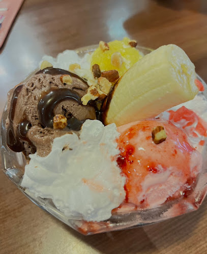 Opinii despre Swensen's @ NEX în Singapore - Hospitality and gastronomy