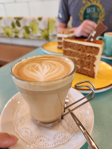 1 Empress Pl, #01-02, Singapore 179555