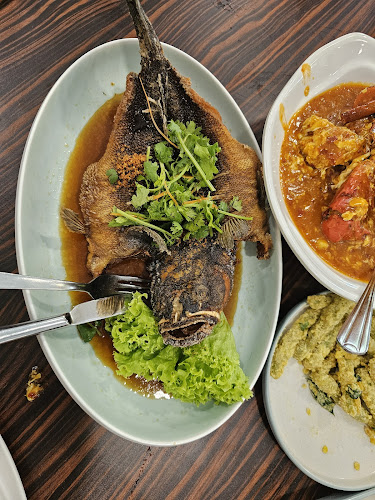 Kelly Jie Seafood (TPY Mellben Seafood) 龍海鲜螃蟹王 - Hospitality and gastronomy