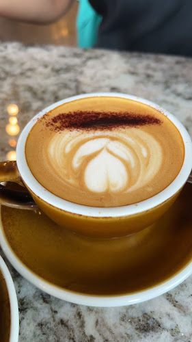 Common Man Coffee Roasters - Joo Chiat Road - Singapore