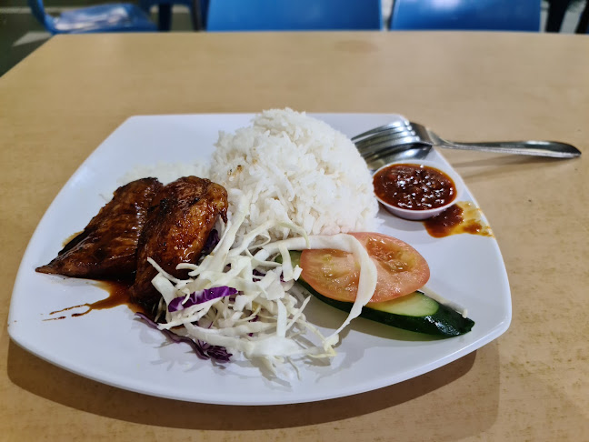 Comentarii opinii despre Li Xin Food Court