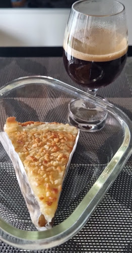 Auntie Peng Banana Pie - Hospitality and gastronomy