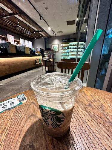 681 Punggol Dr., #02-35 Oasis Terraces, Singapore 820681