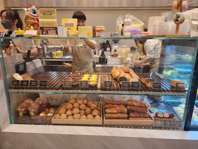 Kazo - Jurong Point - Hospitality and gastronomy