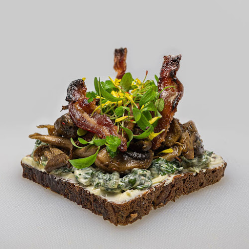 Opinii despre OVERBRØD în Singapore - Hospitality and gastronomy