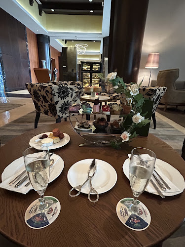 Comentarii opinii despre Crossroads Bar