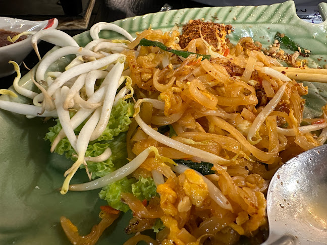 Warm Up Cafe @ The Star Vista - Hospitality and gastronomy