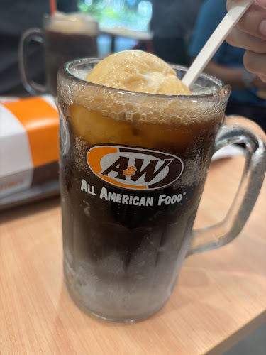 Opinii despre A&W Anchorvale Village în Singapore - Hospitality and gastronomy