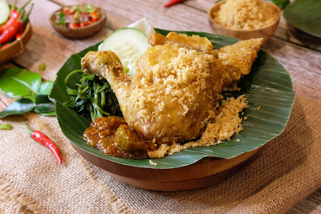 Comentarii opinii despre Ayam Penyet Ria - Nex