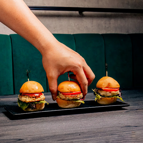 Farrer Horse - Hospitality and gastronomy