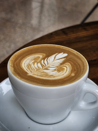 Comentarii opinii despre Oddity