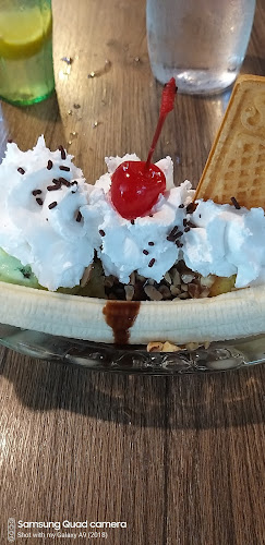 Opinii despre Swensen's @ SingPost Centre în Singapore - Hospitality and gastronomy