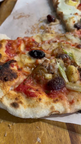 Opinii despre Fernando's Pizza @ Margaret Drive | Singapore în Singapore - Hospitality and gastronomy