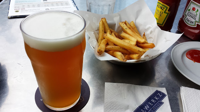 Brewerkz Riverside Point - Hospitality and gastronomy