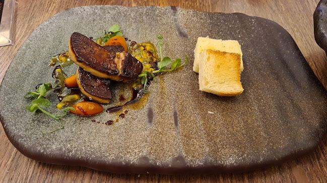 Comentarii opinii despre Opus Bar and Grill