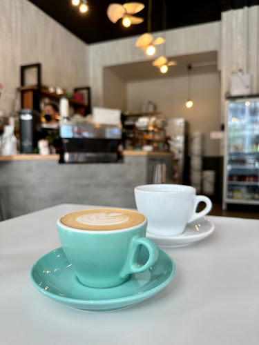 Comentarii opinii despre Old Hen Coffee (NUS)