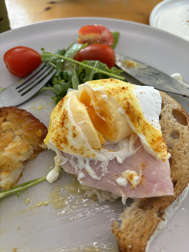 Opinii despre Cowpresso Coffee Roasters Singapore în Singapore - Hospitality and gastronomy