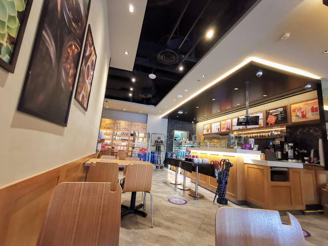 Comentarii opinii despre The Coffee Bean and Tea Leaf - West Mall