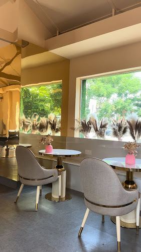 MOD CAFE - Singapore