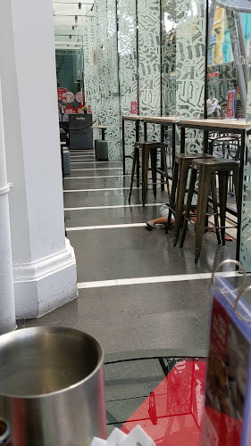 Opinii despre RedTail Bar By Zouk în Singapore - Hospitality and gastronomy