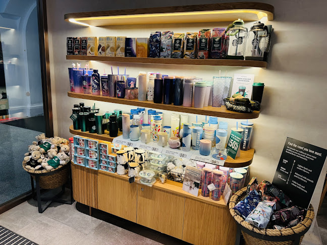 Starbucks Katong Square - Hospitality and gastronomy