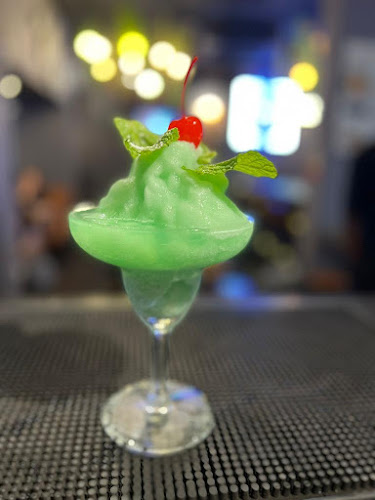 Comentarii opinii despre BistrOne36 at Tyrwhitt