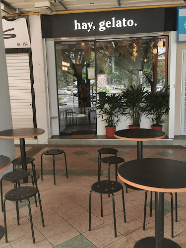 hay, gelato.