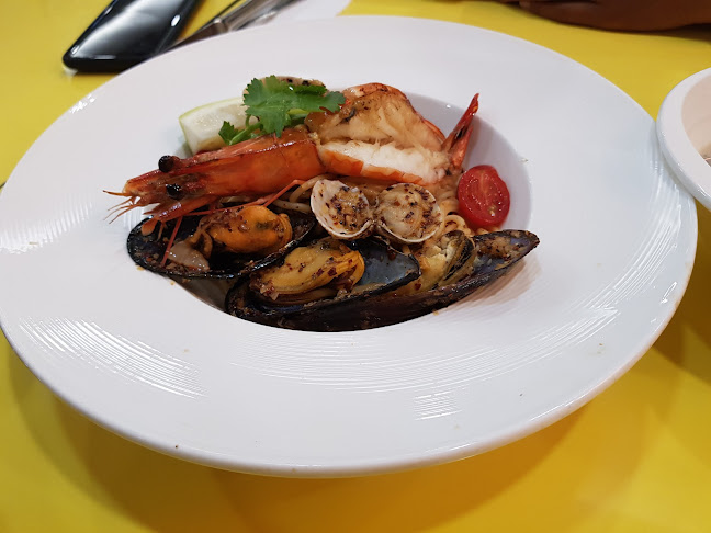 Opinii despre The Manhattan Fish Market în Singapore - Hospitality and gastronomy