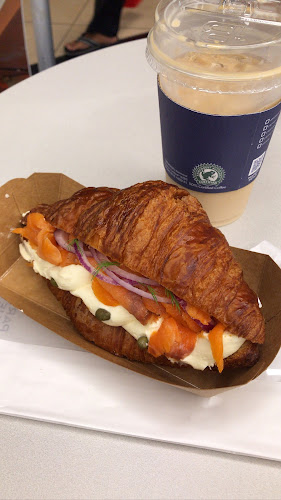 65 Airport Blvd., #01-22, Singapore 819663