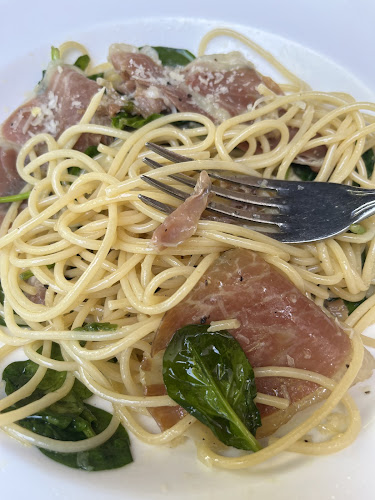 Bella Pizza - Singapore