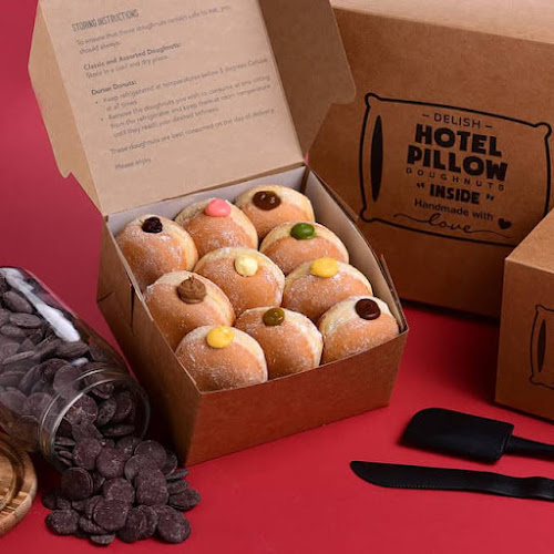 Comentarii opinii despre Delish "Hotel Pillow" Doughnuts