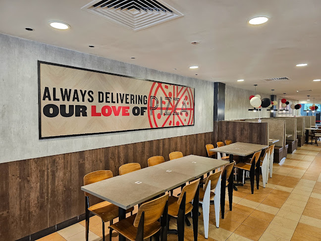 Pizza Hut Ang Mo Kio - Hospitality and gastronomy
