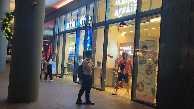 luckin coffee - Woods Square