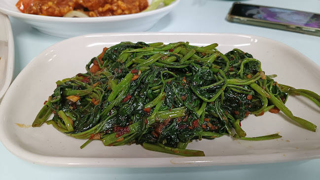 Blk 216 Bedok Food Centre and Market