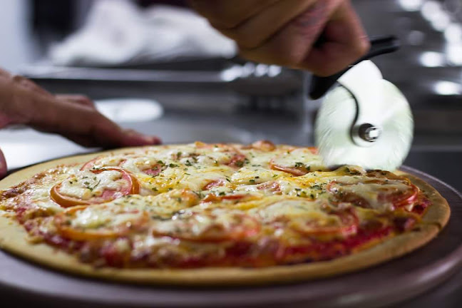 Lazy Lizard - NEWest - Hospitality and gastronomy