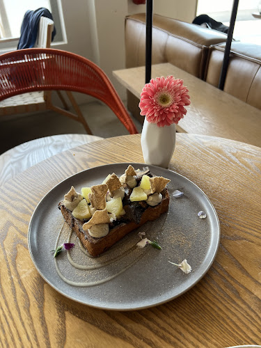 Frankie & Fern's - Singapore