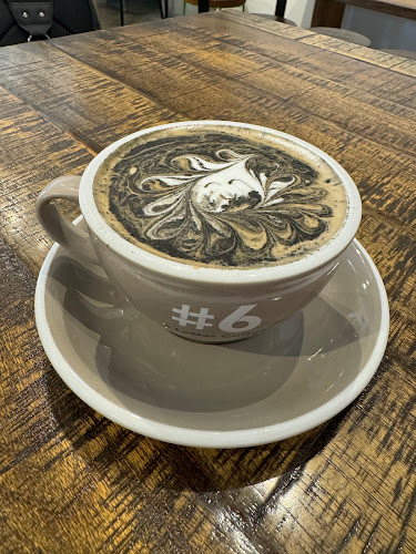 Comentarii opinii despre 6 Letter Coffee